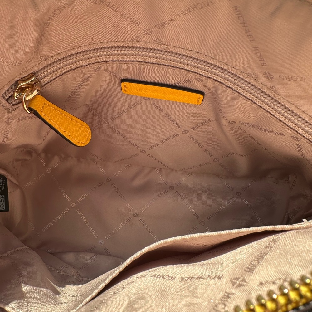 Authentic Michael Kors Crossbody - image 6